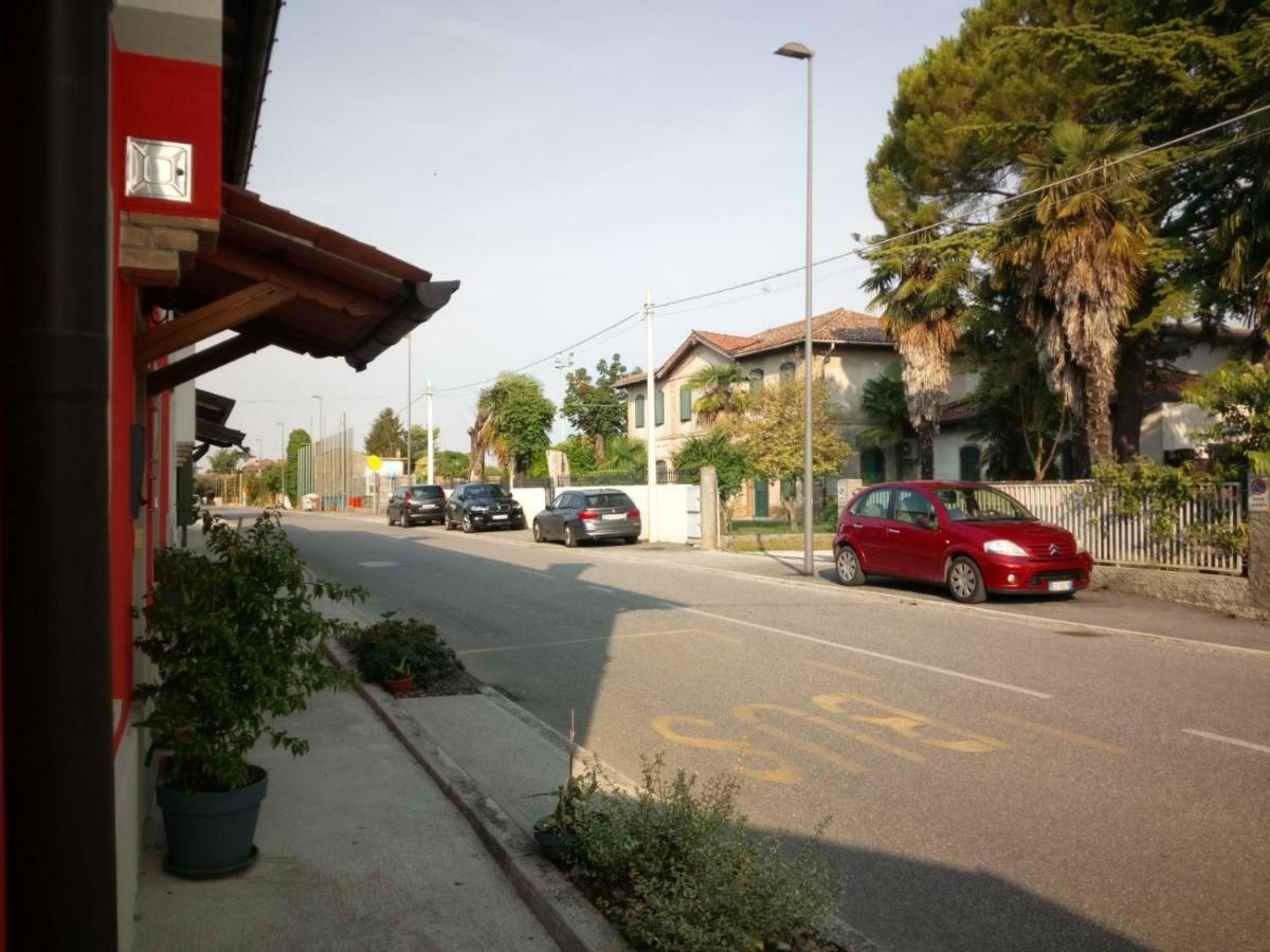 Notti al Torre - Colazione in camera San Vito al Torre Esterno foto
